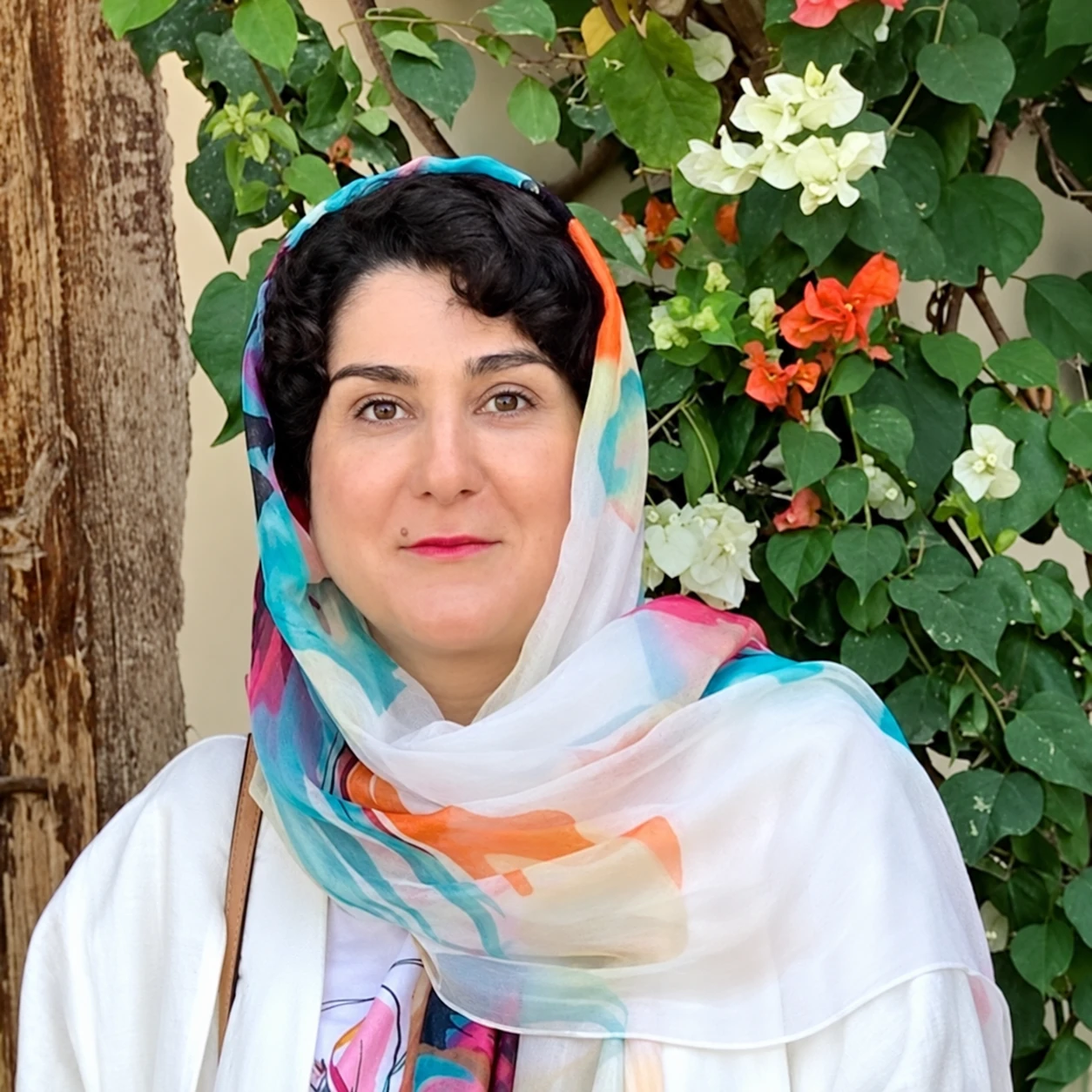 دکتر نیکو مظفری، متخصص پوست و مو